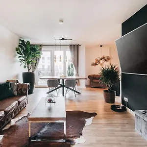 Stilvolle 4-Raumwohnung im Zentrum von Dresden Apartment Dresden