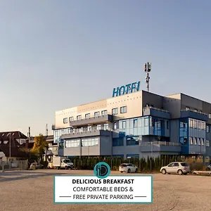 **** Hotel Garni Azul Slovinsko