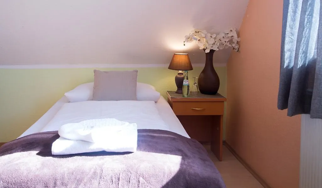 **  Garni Hotel Roedelheimer Hof Frankfurt am Main Germany