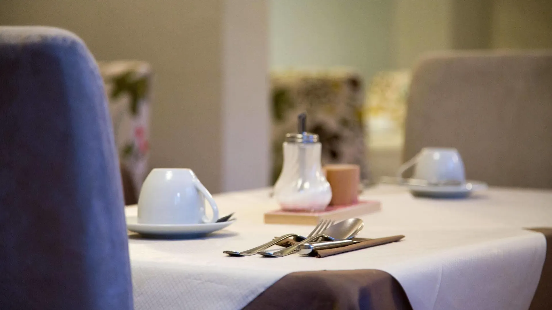 **  Garni Hotel Roedelheimer Hof Frankfurt am Main Germany